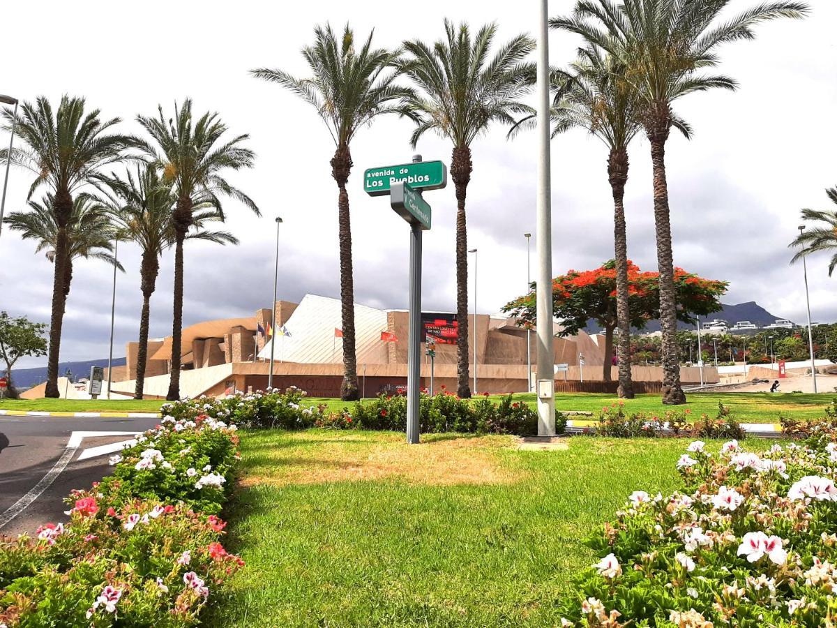 Perfectly Located Apartment With Pool Playa de las Americas  Zewnętrze zdjęcie